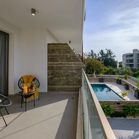 Apartment Aurum By Nomads Paphos